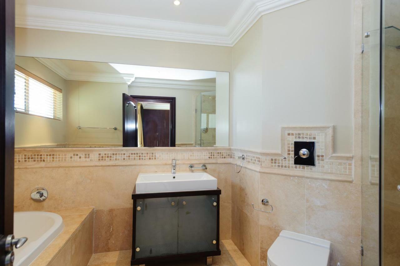 Manor 405 - Family Only - With Generator Apartamento Ballito